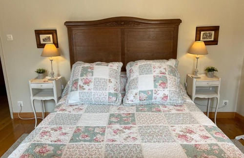 Flavigny-sur-Ozerain Bed & Breakfast | Maison Galimard