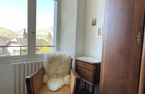 Accous House | Maison Hirondelle - a charming village home with a peaceful garden