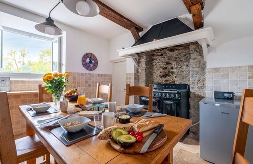 Verzeille Villa | Maison Honey - Three Bedroom Villa, Sleeps 6