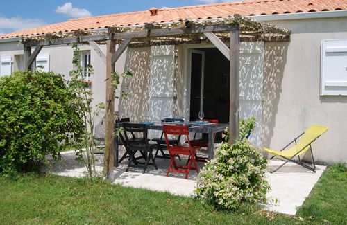 Angles House | Maison Individuelle Avec Jardin