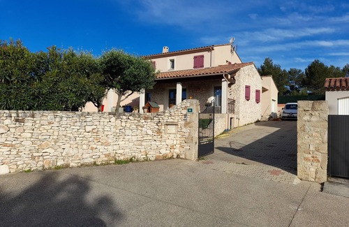 Santa Cruz House | Maison Individuelle Dans la Garrigue à 5 Minutes de Nîmes