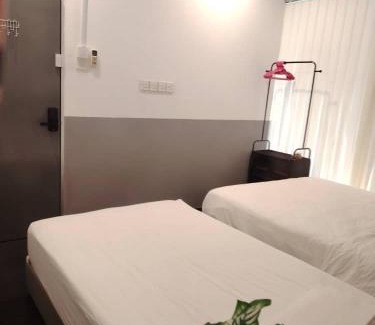 Taman Desa Tebrau Apartment | Maison Inn
