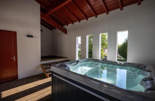 Urcuray House | Maison Irriberria