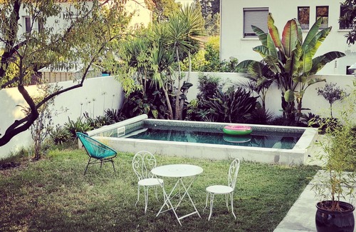 Les Beaux-Arts House | Maison Jardin Piscine, le Calme à 2 pas du Centre-ville