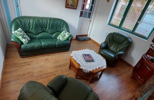 Woignarue Cabin | Maison JULIE, 2 kms from the sea and 10 kms from the Baie de Somme,