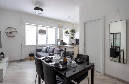 Villa San Giovanni Apartment | [MAISON LEBON 5 ★] Modern & elegant! Metro 1min