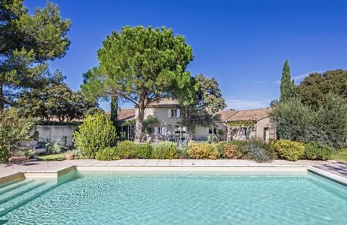 Eygalieres Bed & Breakfast | Maison Les Chênes