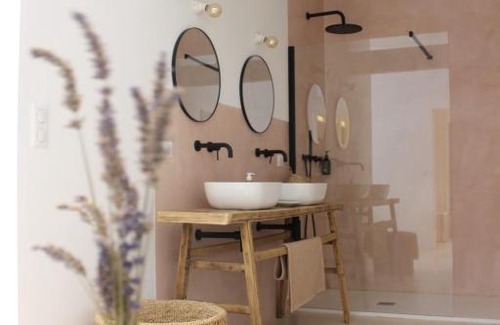 Eygalieres Bed & Breakfast | Maison Les Chênes
