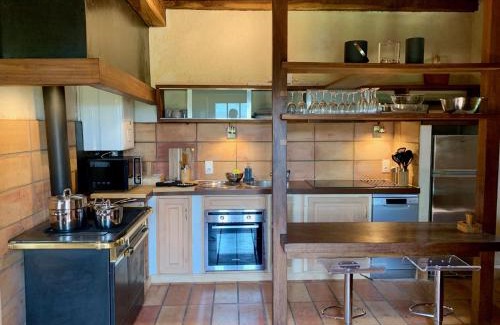 Bezenac House | Maison Les Volets Rouges, vue et piscine privée, côté Sarlat