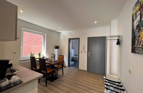 Center Condo | Maison Lounge