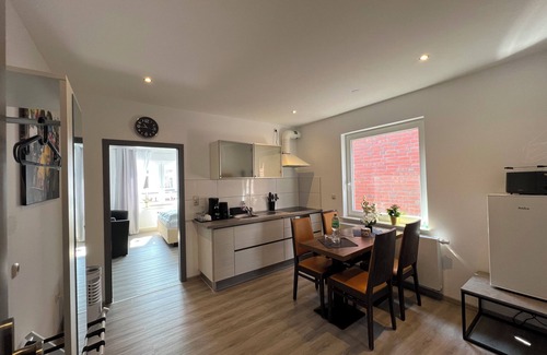 Center Condo | Maison Lounge