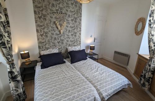 Chateau-Renard House | Maison lumineuse avec jardin privé - Idéale pour famille, amis ou séjour pro - Centre historique - FR-1-590-422