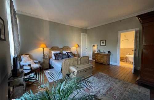 Sainte-Foy-la-Grande Apartment | Maison M on the Dordogne Luxurious accommodation