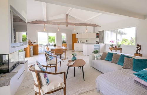 Urrugne Villa | Maison Madalena With Pool close to ocean, Urrugne, France