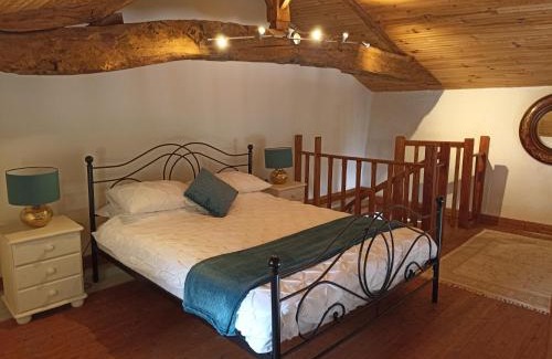 Saint-Thomas-de-Conac House | Maison Marin, Charming Village Cottage with Pool