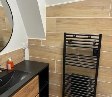 Tabaille-Usquain Apartment | Maison Melville