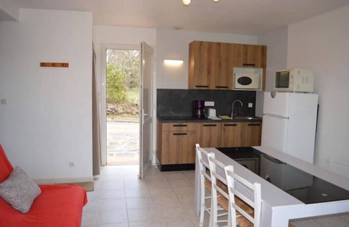 Vallon-Pont-d'Arc House | Maison Mitoyenne Proche du Village