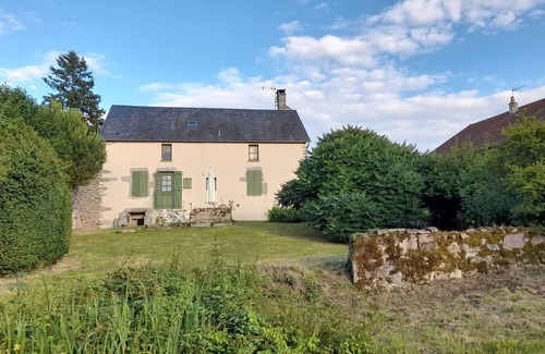 Quarre-les-Tombes House | Maison Morvandel