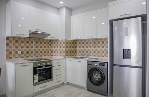 Polana Cimento A Apartment | Maison Moz Executive - Polana Plaza I