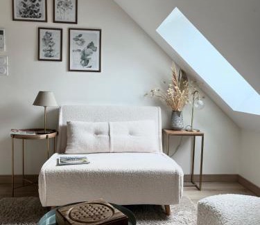 Fontaines-en-Sologne Apartment | Maison Moz