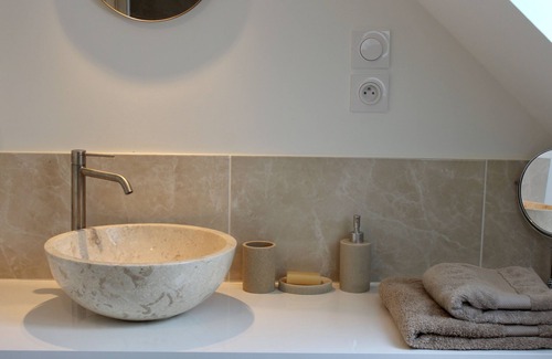 Fontaines-en-Sologne Apartment | Maison MOZ Grande Suite Entre Chambord et Cheverny Idéale Pour se Ressourcer