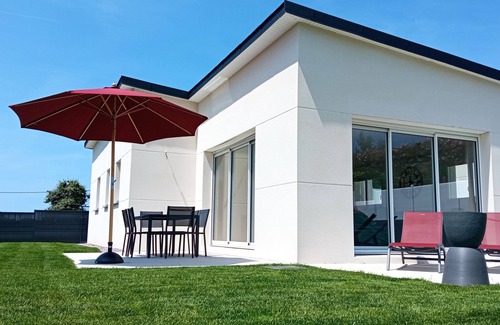 Pleherel-Plage-Vieux-Bourg House | Maison Neuve de 2023, Plain Pied, 2 Chambres, à 10 Minutes à Pied de la Plage