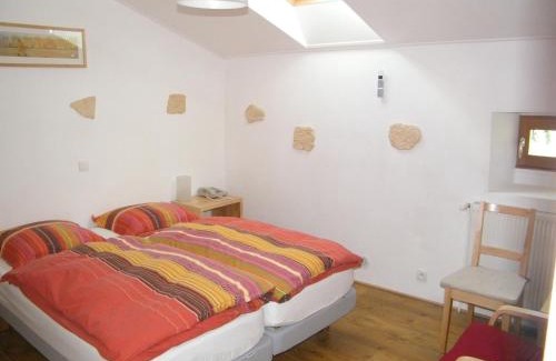 Grandval House | Maison Neuve Grandval