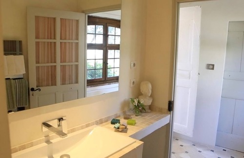 Villeneuve-les-Avignon Bed & Breakfast | Maison Orsini