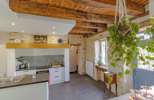 Paulin House | Maison Périgourdine de Caractère, 2-8 Personnes, Piscine, Située au Calme