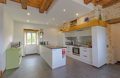 Paulin House | Maison Périgourdine de Caractère, 2-8 Personnes, Piscine, Située au Calme