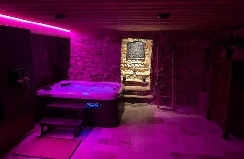 Perouges House | Maison Pérouges spa