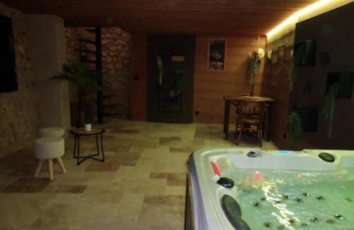 Perouges House | Maison Pérouges spa