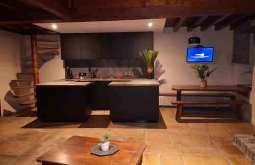 Perouges House | Maison Pérouges spa