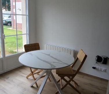 Beauvais Apartment | Maison partagée - Studio bas