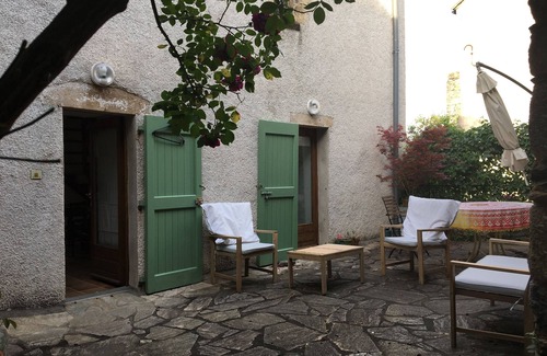 Breau-et-Salagosse House | Maison Perchée sur les Hauteurs Cévennoles