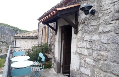 Balazuc House | maison pierre et voûte au cœur du village