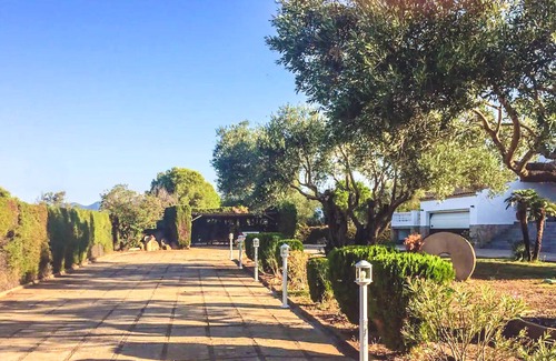 Garriguella House | Maison Pour 6 à 15 Personnes Avec vue sur la mer