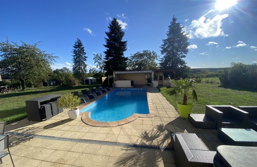 Cepoy House | Maison Pour 8 Adultes et Maximum 6 Enfants Avec Piscine Chauffée, spa et Sauna