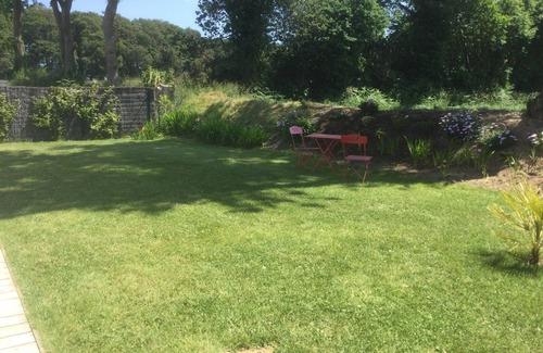 La Foret-Fouesnant House | Maison Près de la mer Avec Jardin Privé Clos, au Calme