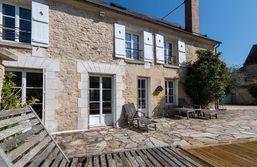 Magny-en-Vexin House | Maison Prado - avec piscine privée et grand jardin