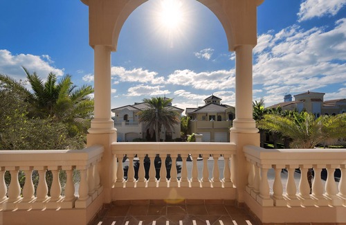 Palm Jumeirah Villa | Maison Privee - Palm Jumeirah Beach Front XL Villa w/Prvt Pool