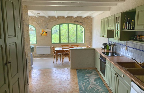 Belvezet House | Maison Provençale Avec Piscine Dans un Hameau Paisible