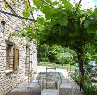 Viens House | Maison provençale avec jacuzzi