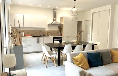 Brindas Villa | Maison rénovée 12 pers 15mn de Lyon,35mn Eurexpo
