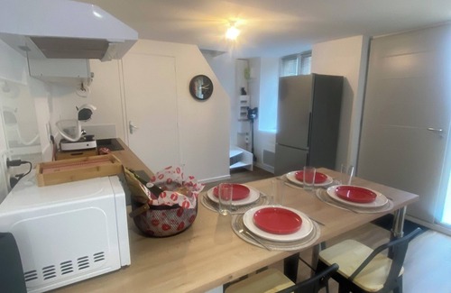 Dinan House | Maison Rénovée Avec un Jacuzzi Privatif. A 7 Minutes à Pieds du Centre-ville