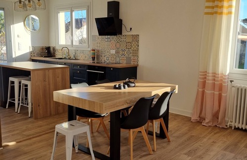 Bergerac House | Maison Rénovée en Ville. Le Calme D'une Impasse à 5min à Pied de L'hyper Centre