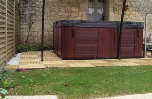 Saint-Martin-de-Fraigneau House | Maison rénovée avec jardin, SPA, vélos près des commerces - Animaux acceptés - FR-1-426-291