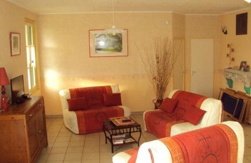 Saint-Martin-de-Fraigneau House | Maison rénovée avec jardin, SPA, vélos près des commerces - Animaux acceptés - FR-1-426-291