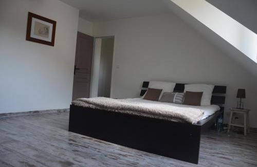 Esbly House | Maison Reine-Claude