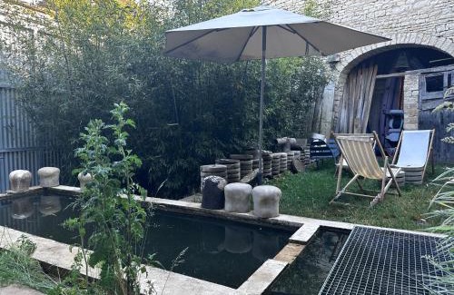Annay-sur-Serein House | Maison rivière très calme près de Chablis et Noyers sur serein chez un céramiste designer